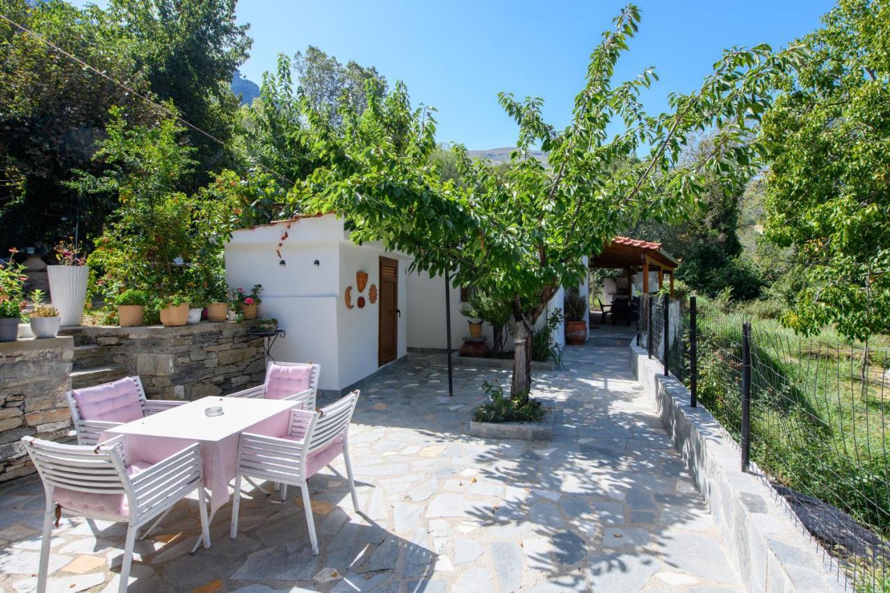 Villa Suzana Mikros Prinos Exterior foto