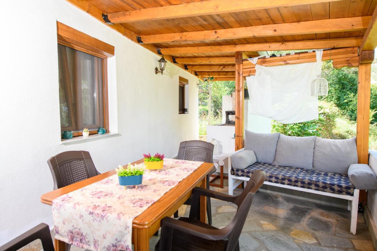 Villa Suzana Mikros Prinos Exterior foto